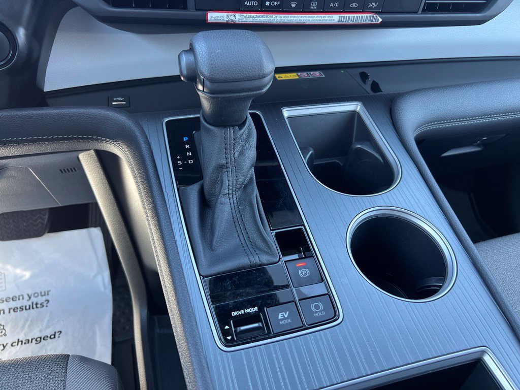 Certified 2026 Toyota Sienna LE AWD/4WD image 28