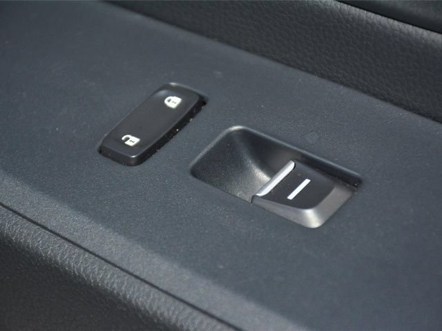 Used 2025 Honda Pilot Sport image 28