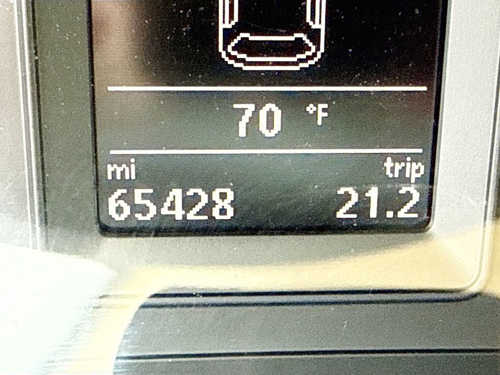 Used 2017 Volkswagen Tiguan S image 38