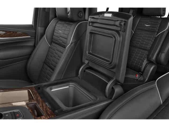 Used 2022 Cadillac Escalade Sport Platinum w/ LPO, ONYX Package AWD/4WD image 17