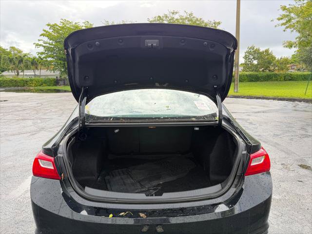 Used 2022 Chevrolet Malibu LS image 16