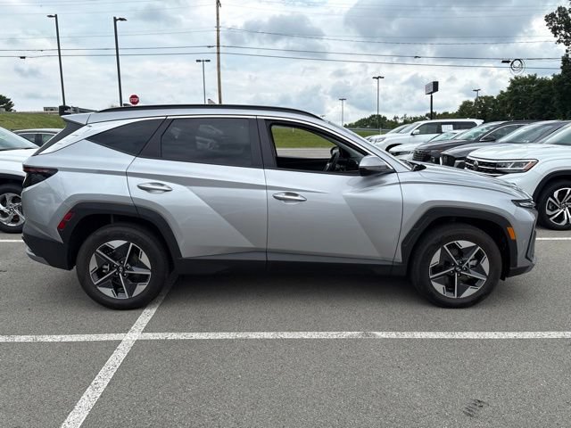 Certified 2025 Hyundai Tucson SEL AWD/4WD image 6