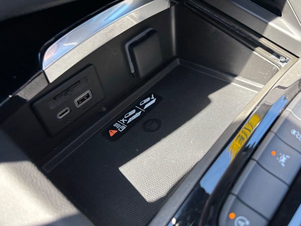 Used 2023 Buick Envision Avenir FWD image 31