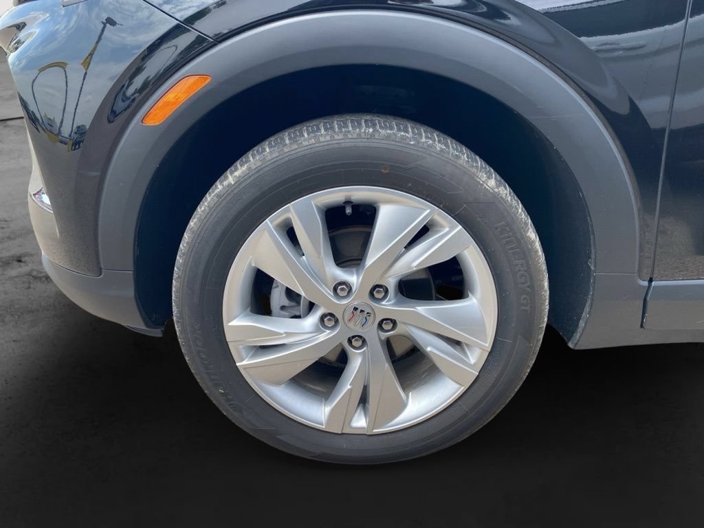 Used 2025 Buick Encore GX Preferred AWD/4WD image 14