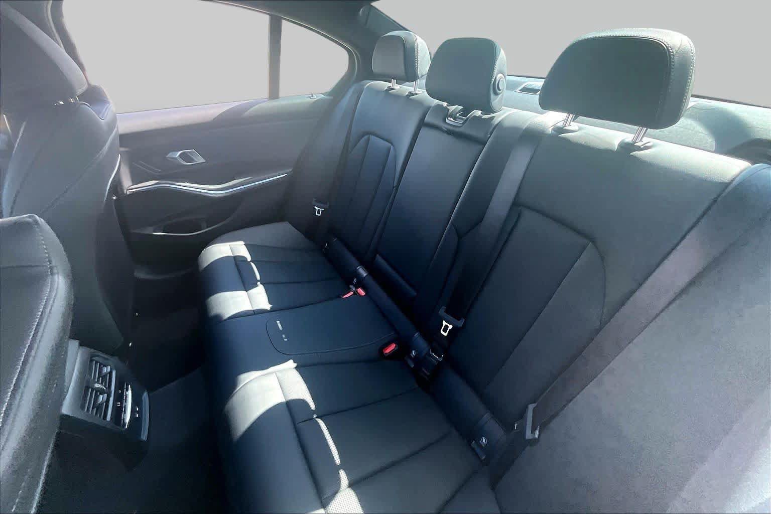 Used 2026 BMW 330i Sedan RWD image 19