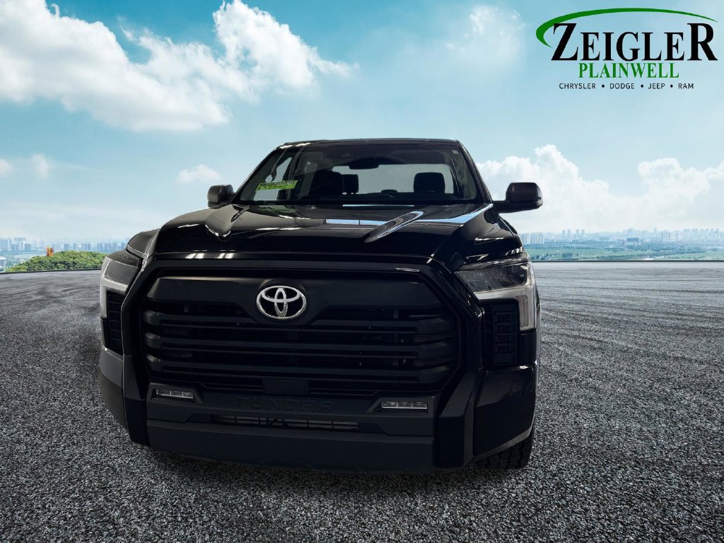 Used 2022 Toyota Tundra SR5 AWD/4WD image 8