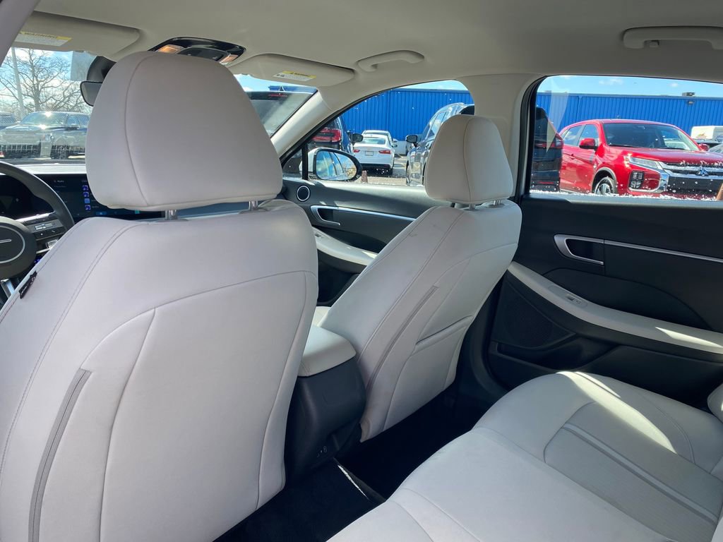 Used 2025 Hyundai Sonata SEL image 13