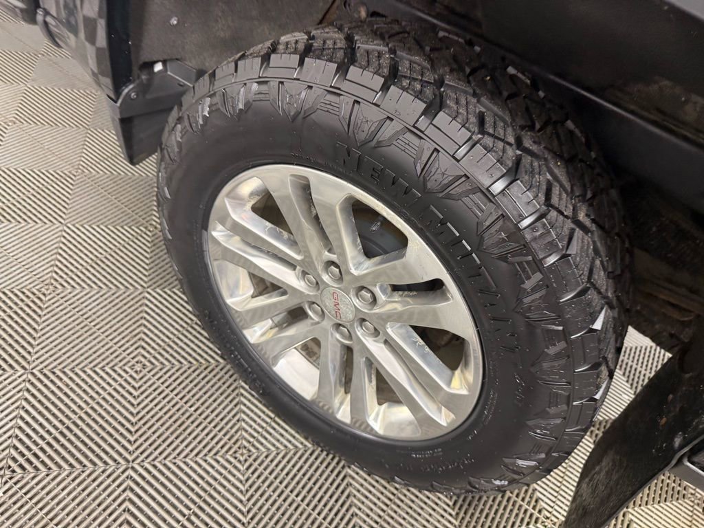 Used 2016 GMC Canyon SLT w/ Driver Alert Package image 11