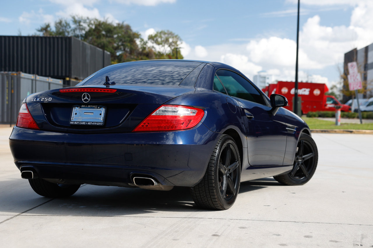 Used 2014 Mercedes-Benz SLK 250 image 24