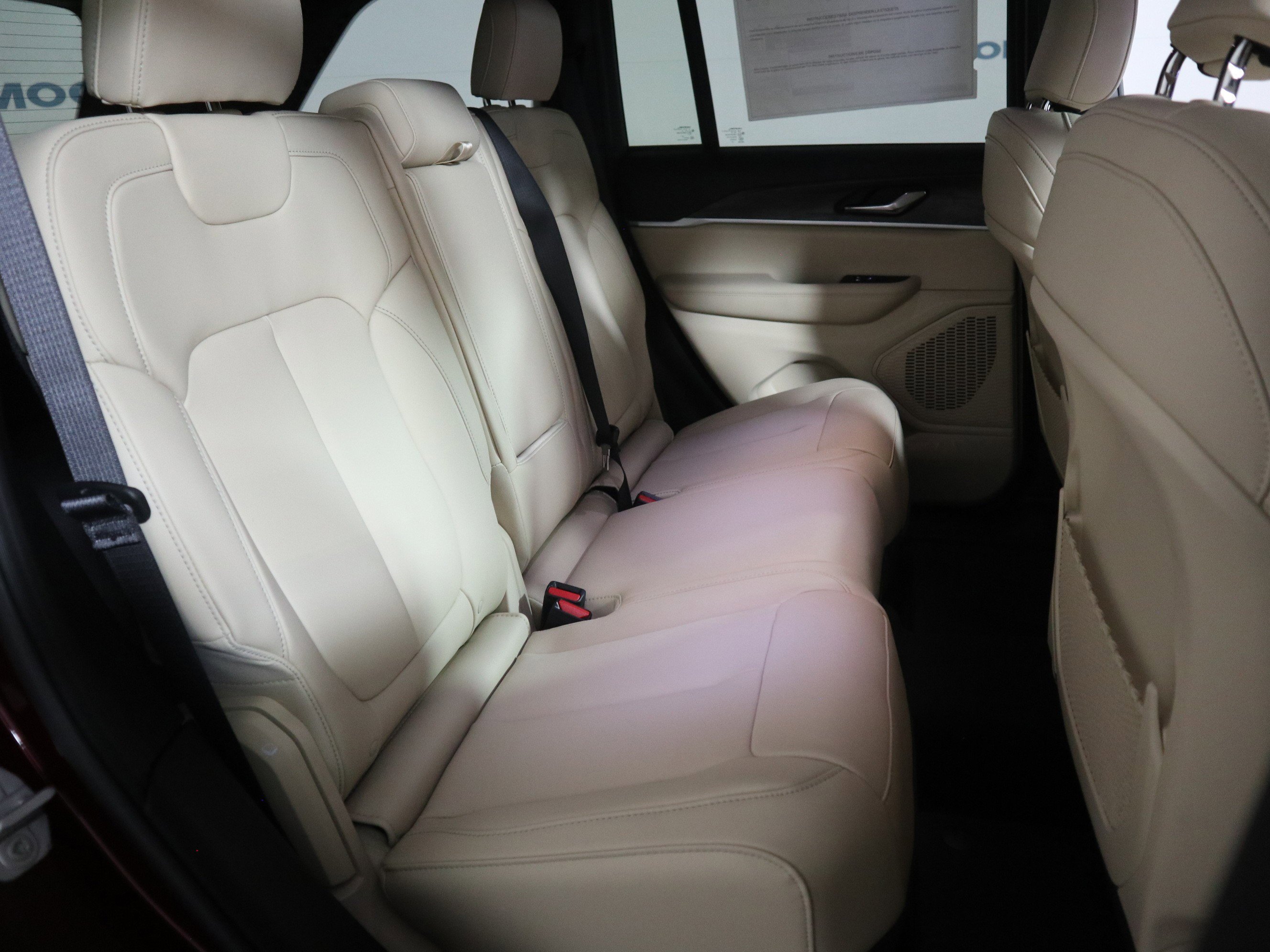 New 2025 Jeep Grand Cherokee Limited image 21