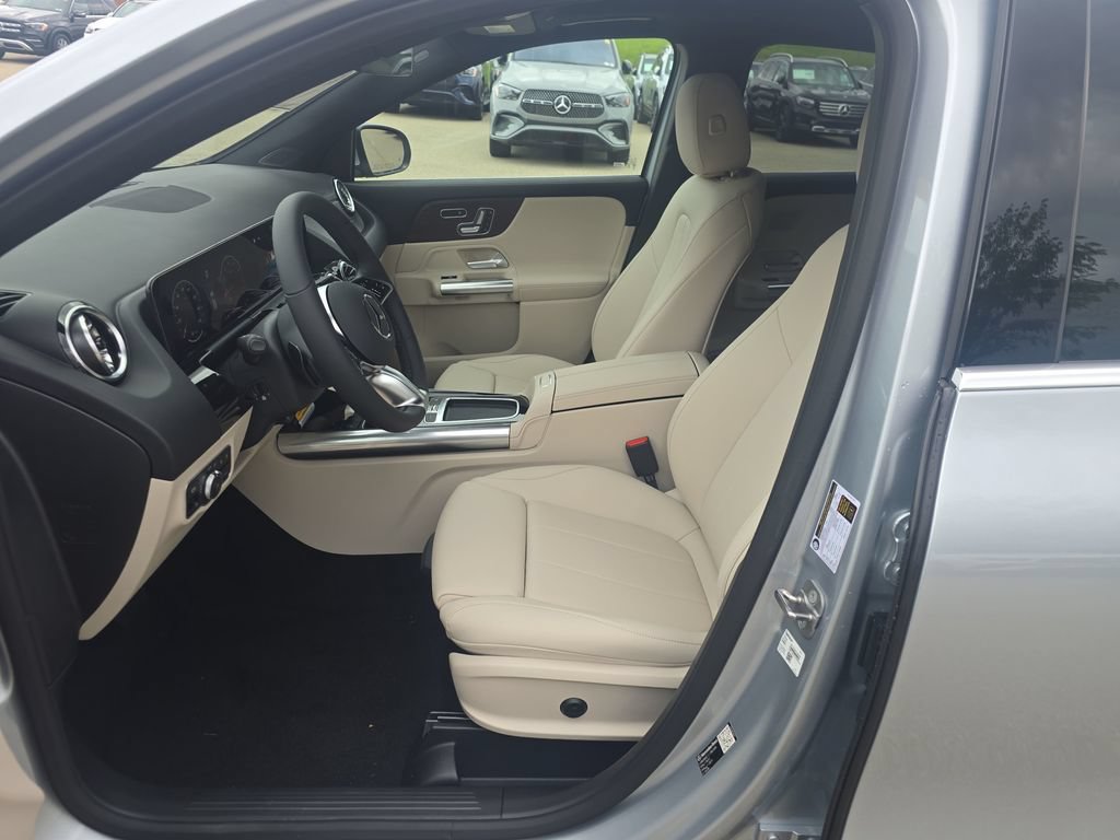 New 2026 Mercedes-Benz GLA 250 4MATIC image 9