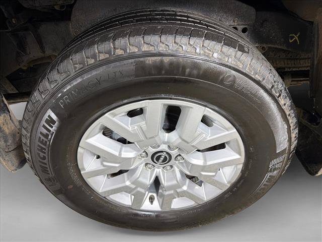 Used 2024 Nissan Frontier SV w/ SV Convenience Package RWD image 19