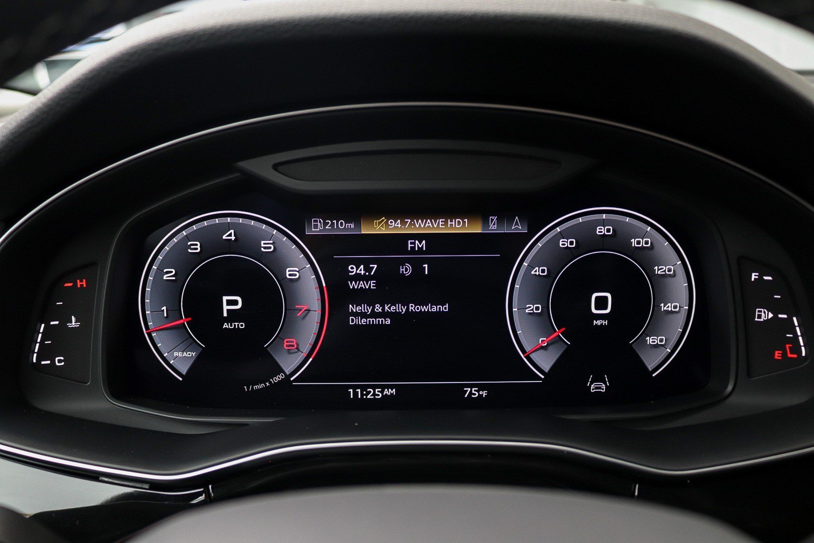 Used 2023 Audi Q8 Premium Plus w/ Premium Plus Package AWD/4WD image 32