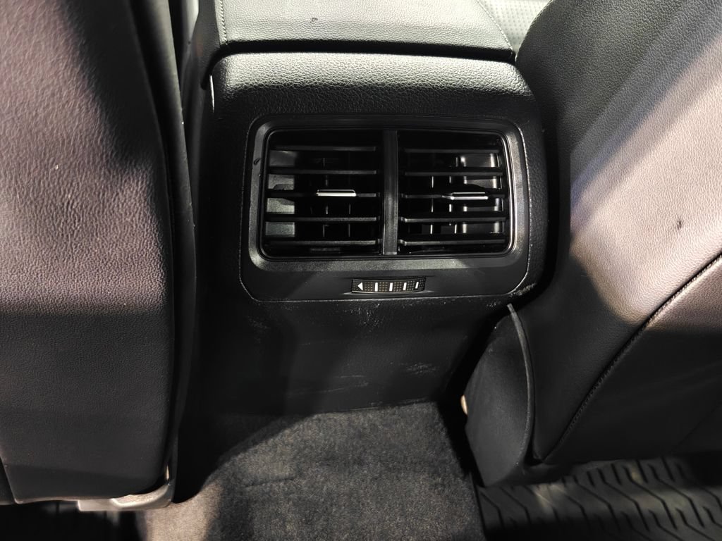 Used 2019 Volkswagen Golf R 4-Door AWD/4WD image 29