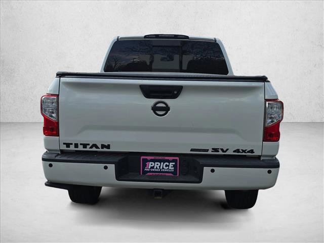 Used 2018 Nissan Titan SV w/ SV Convenience Package image 6