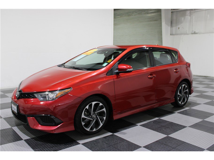 Used 2018 Toyota Corolla iM w/ All-Weather Mat Package image 7