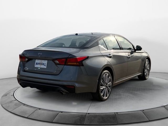 Used 2024 Nissan Altima 2.5 SL image 3