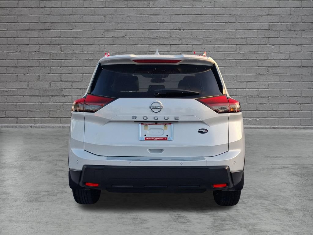 Used 2026 Nissan Rogue SV FWD image 11