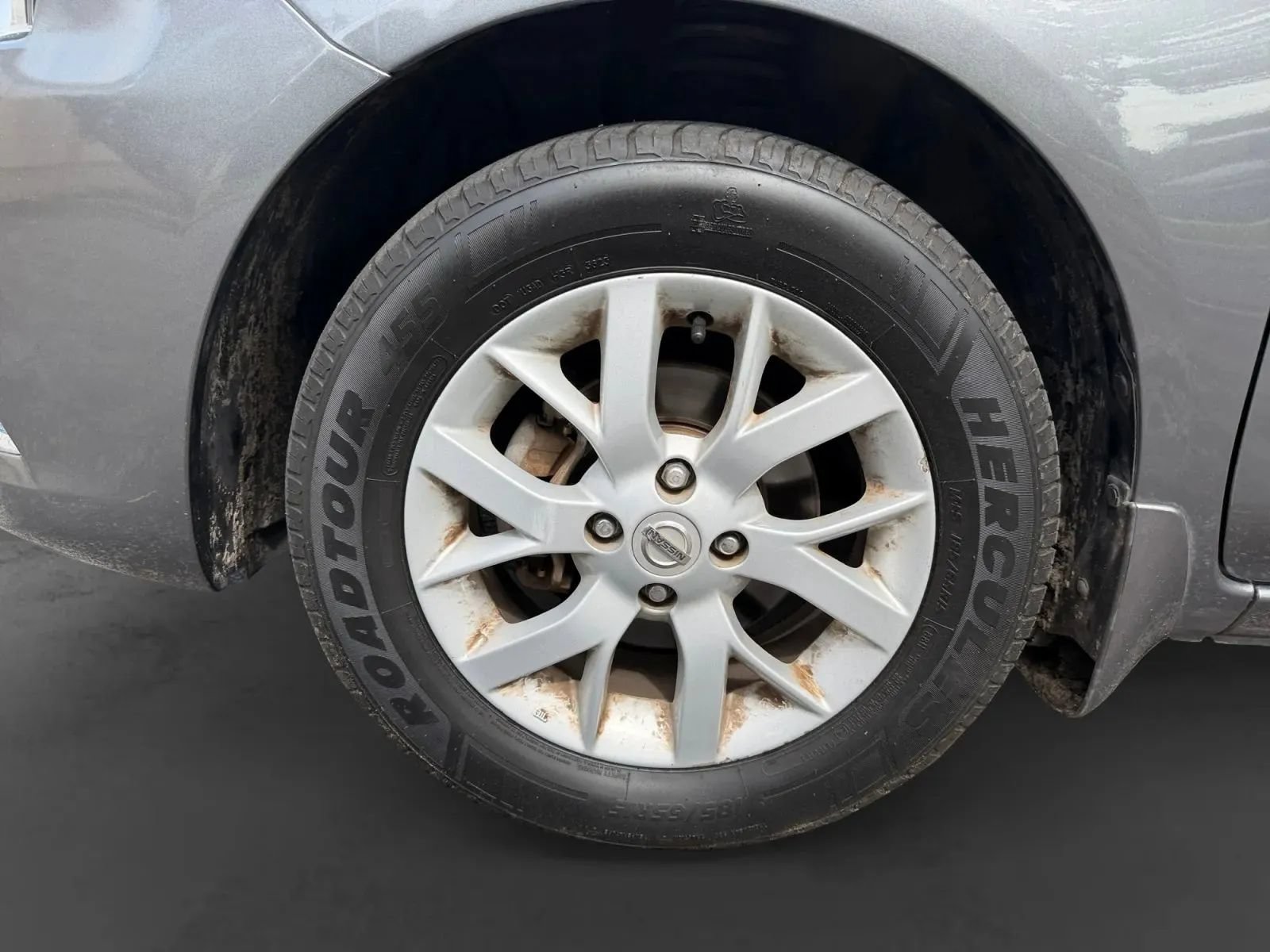 Used 2019 Nissan Versa SV w/ SV Special Edition Package FWD image 9