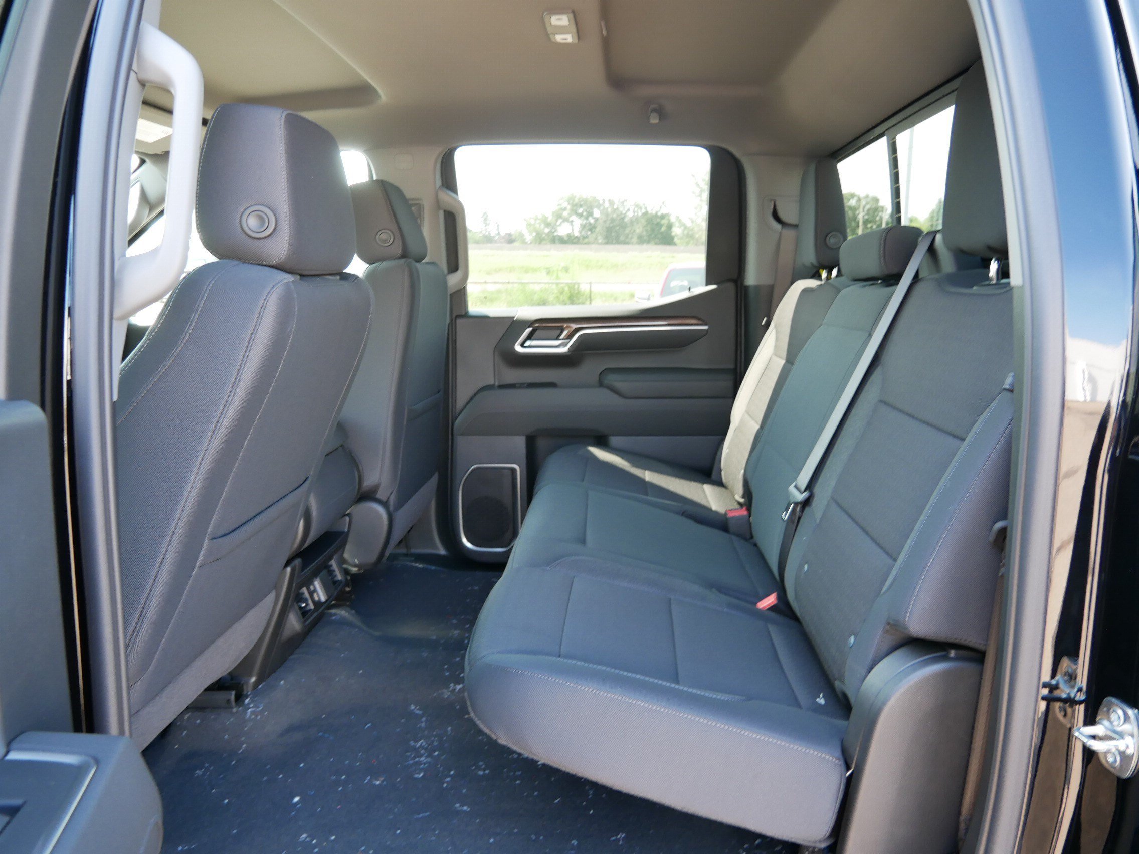 New 2026 Chevrolet Silverado 1500 LT w/ Convenience Package II AWD/4WD image 5