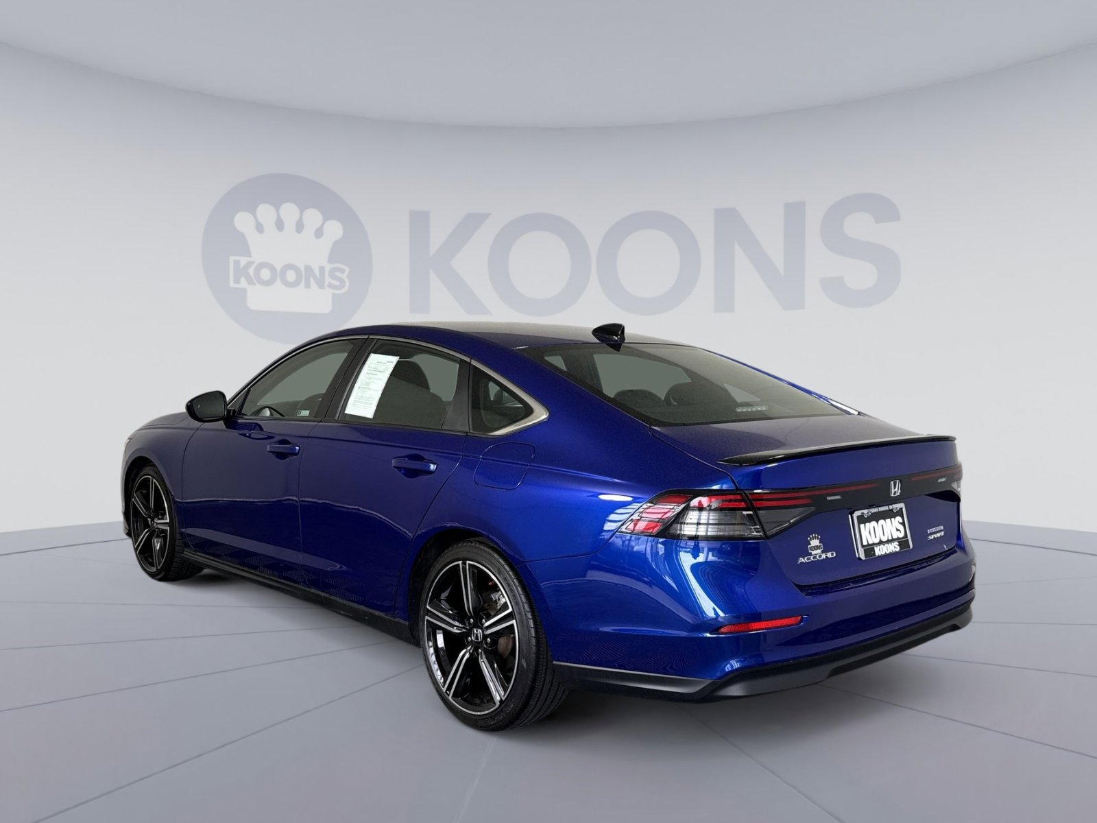 Used 2023 Honda Accord Sport image 4