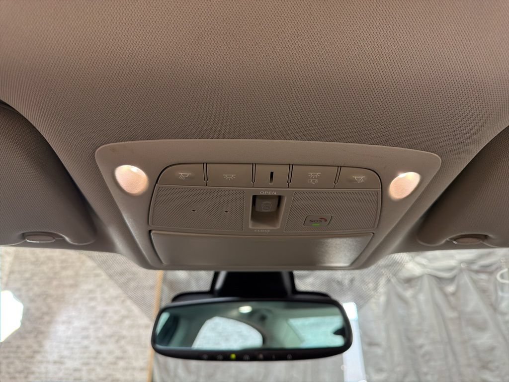 Used 2022 Nissan Maxima Platinum w/ Sport Mat Group FWD image 22