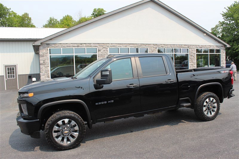Used 2023 Chevrolet Silverado 2500 Custom w/ Custom Value Package AWD/4WD image 3