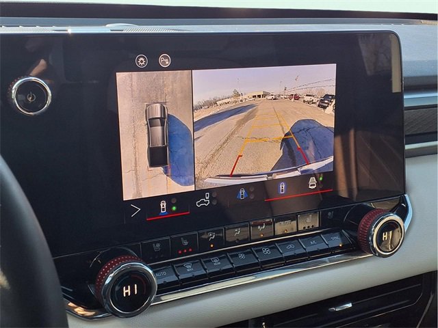 Used 2024 GMC Canyon AT4X image 11