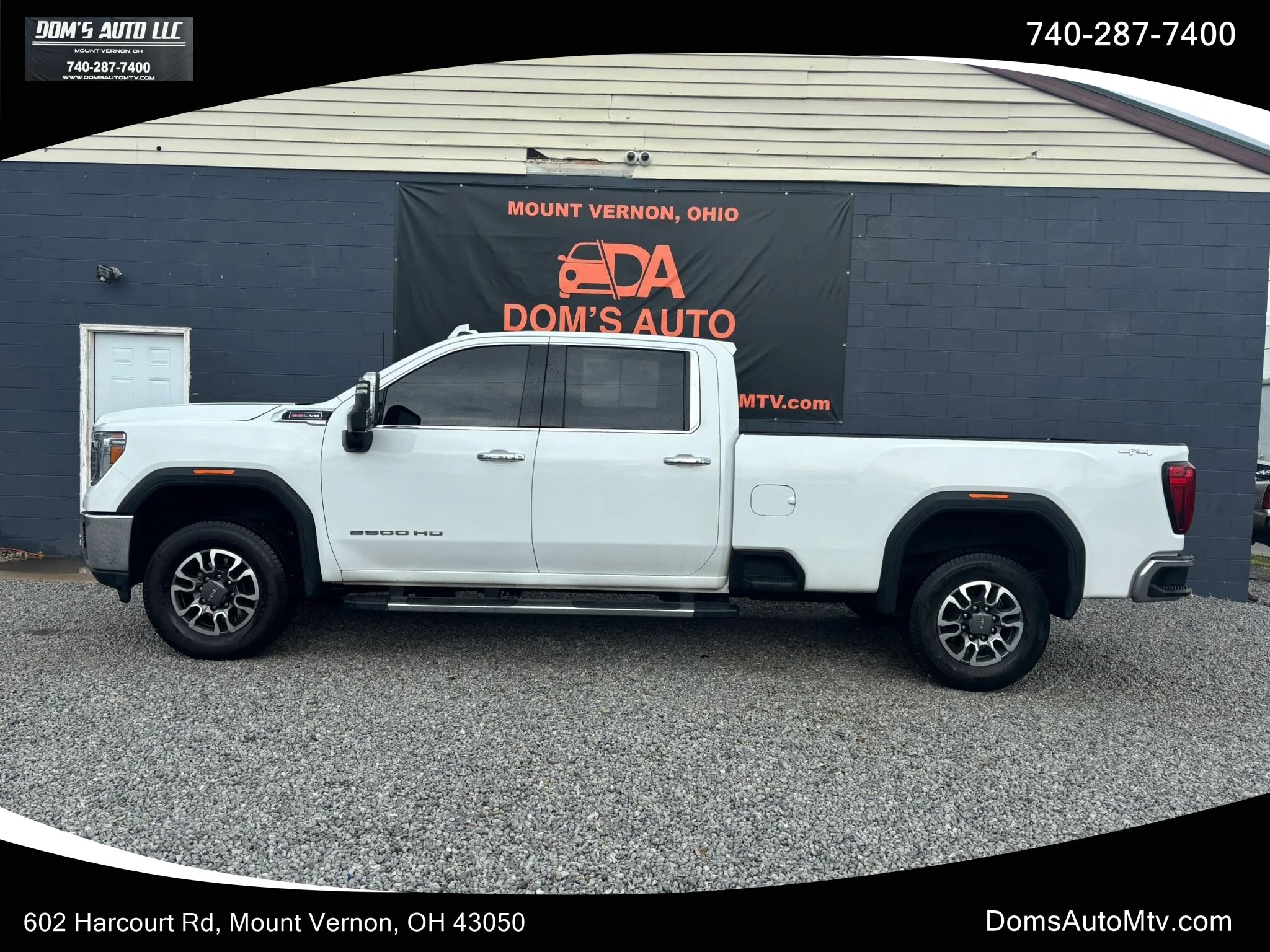 Used 2021 GMC Sierra 2500 SLT w/ SLT Preferred Package AWD/4WD image 1