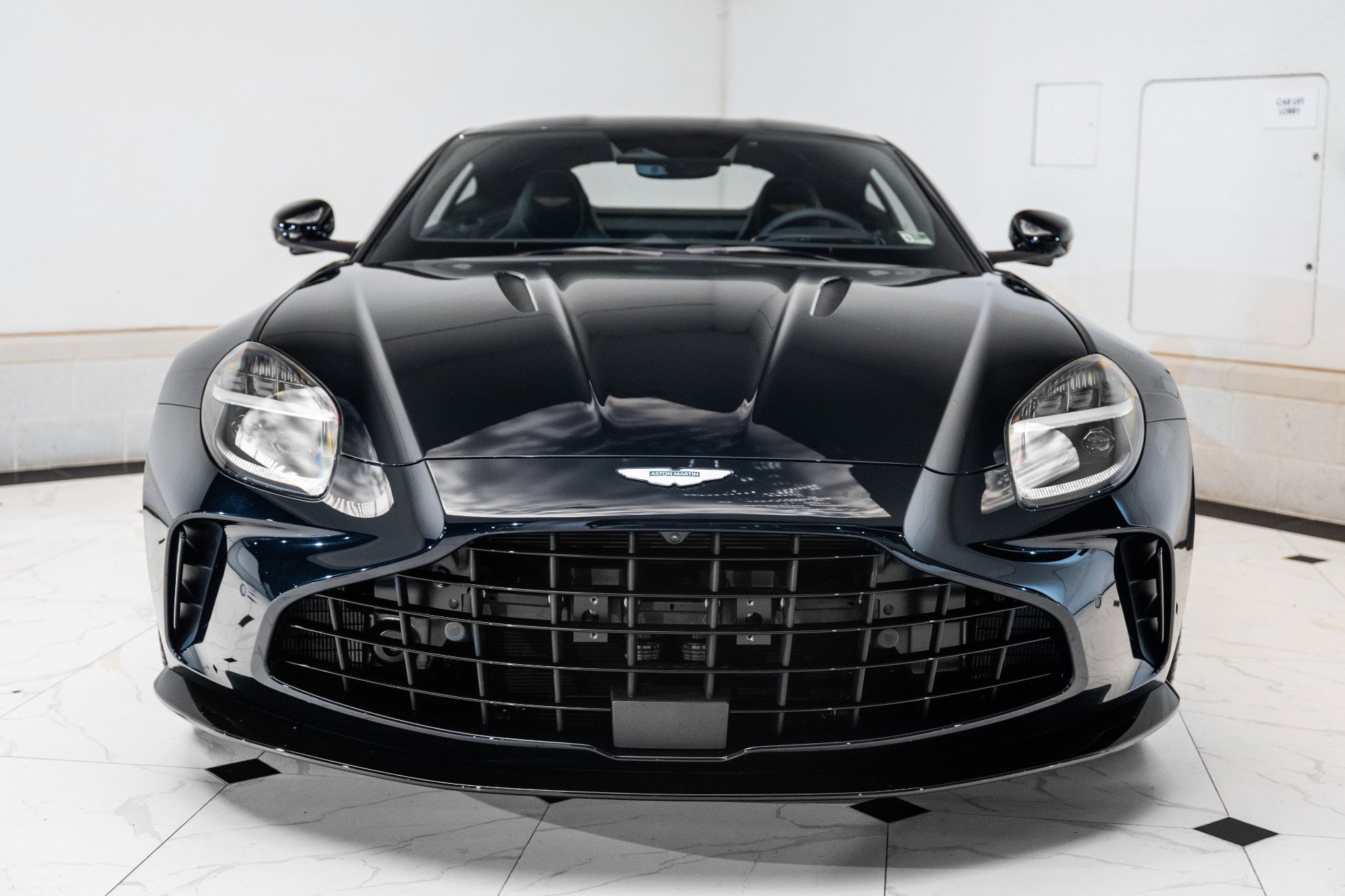 New 2026 Aston Martin V8 Vantage Coupe image 7
