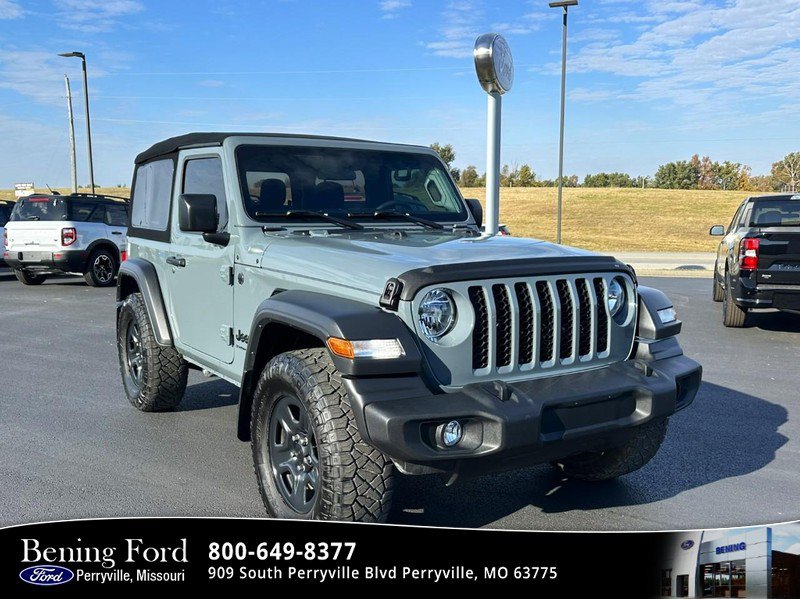Used 2024 Jeep Wrangler Sport AWD/4WD image 1