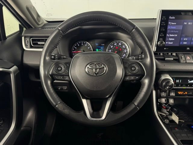 Used 2022 Toyota RAV4 XLE Premium image 22