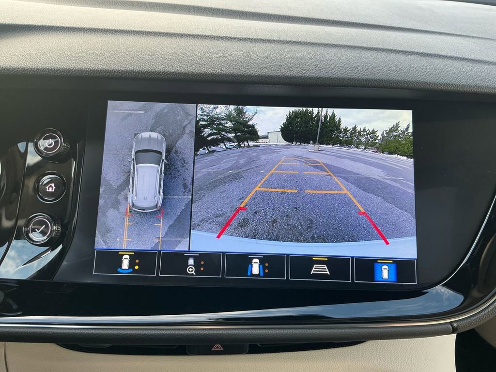 Used 2022 Buick Envision Avenir w/ Technology Package II image 20