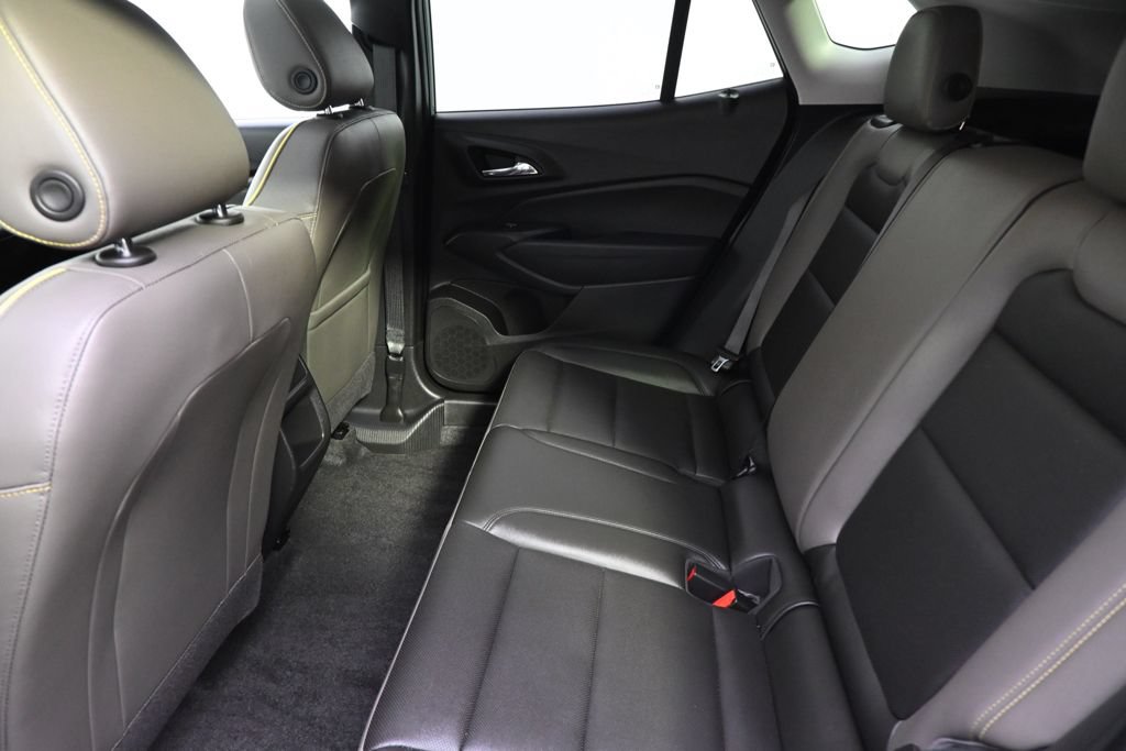 Used 2024 Chevrolet Trax ACTIV w/ Sunroof Package FWD image 21