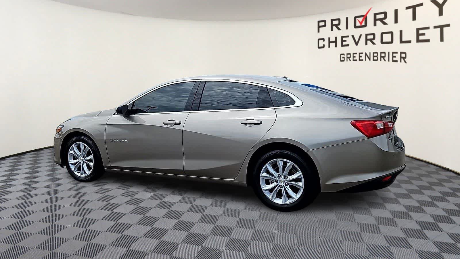 Used 2023 Chevrolet Malibu LT w/ Driver Confidence Package FWD image 6