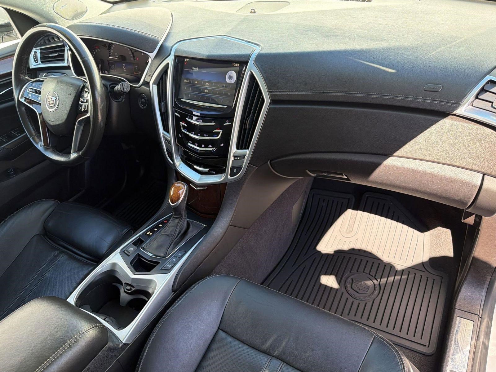 Used 2016 Cadillac SRX Luxury w/ Driver Awareness Package image 29