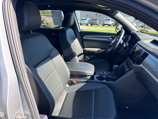 Used 2023 Volkswagen Atlas Cross Sport SE w/ Panoramic Sunroof Package AWD/4WD image 13