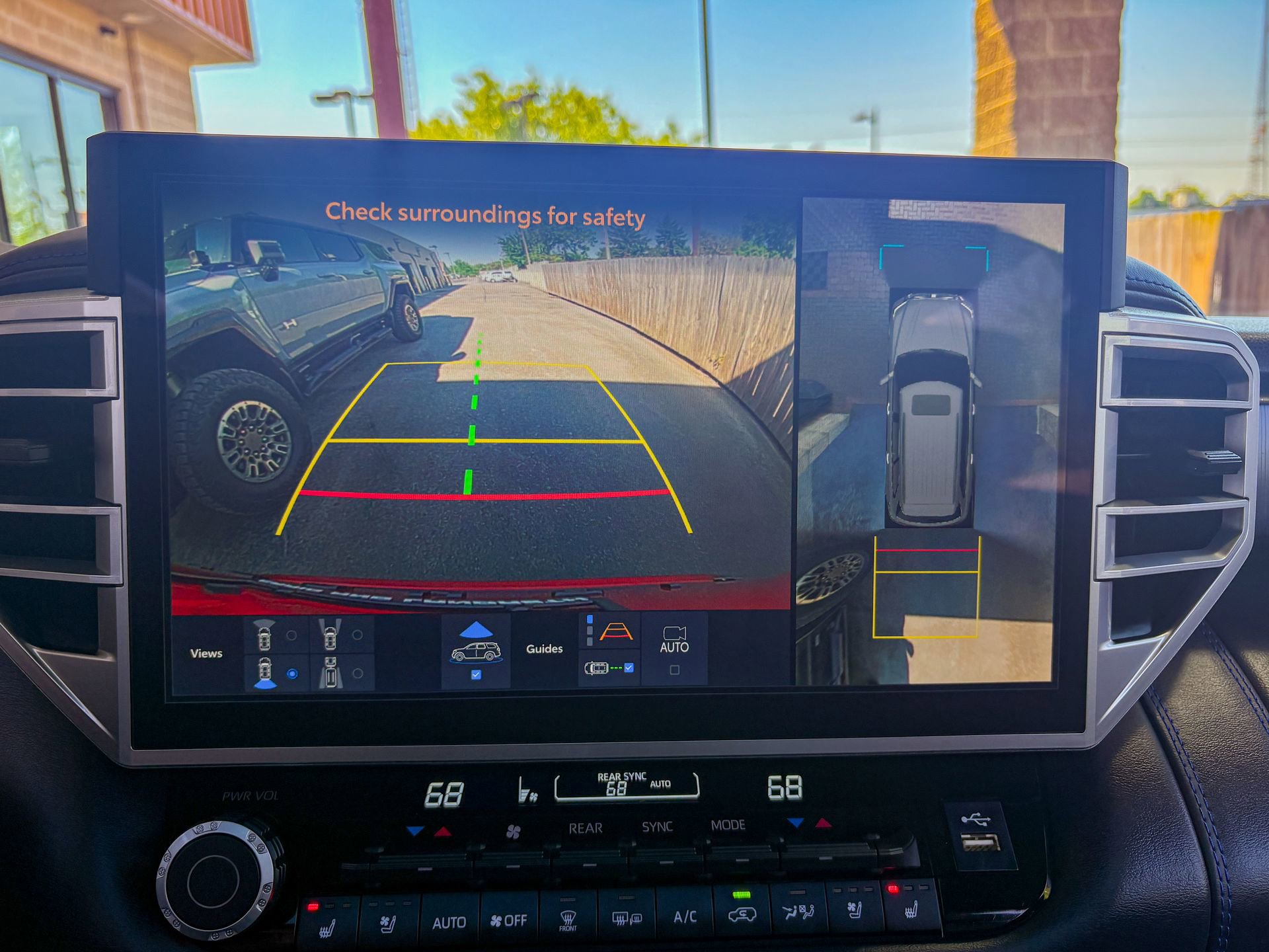 Used 2025 Toyota Sequoia Platinum AWD/4WD image 17