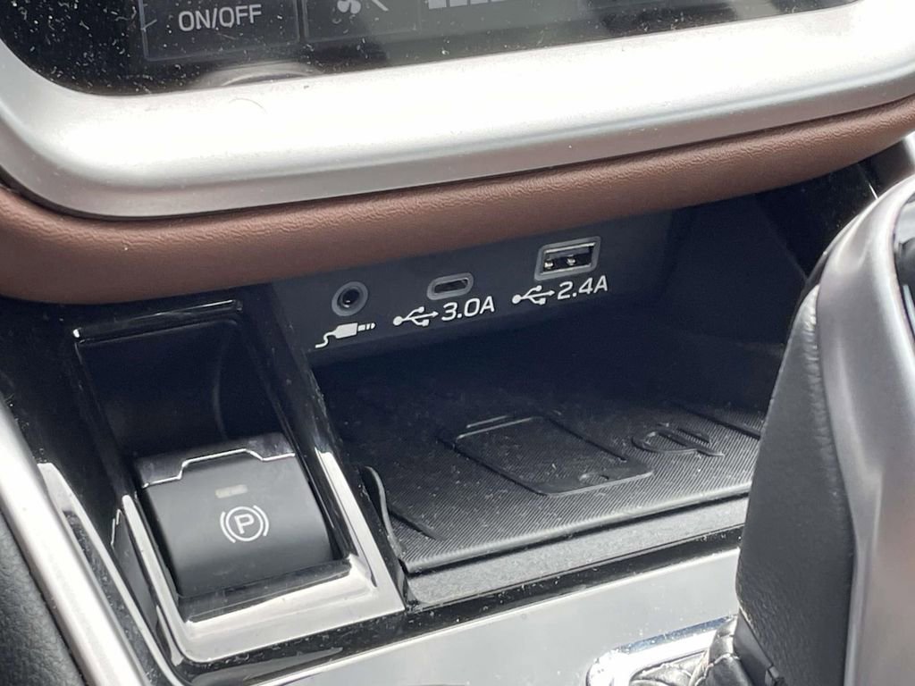 Certified 2025 Subaru Outback Touring XT w/ Tech Package 3 image 25