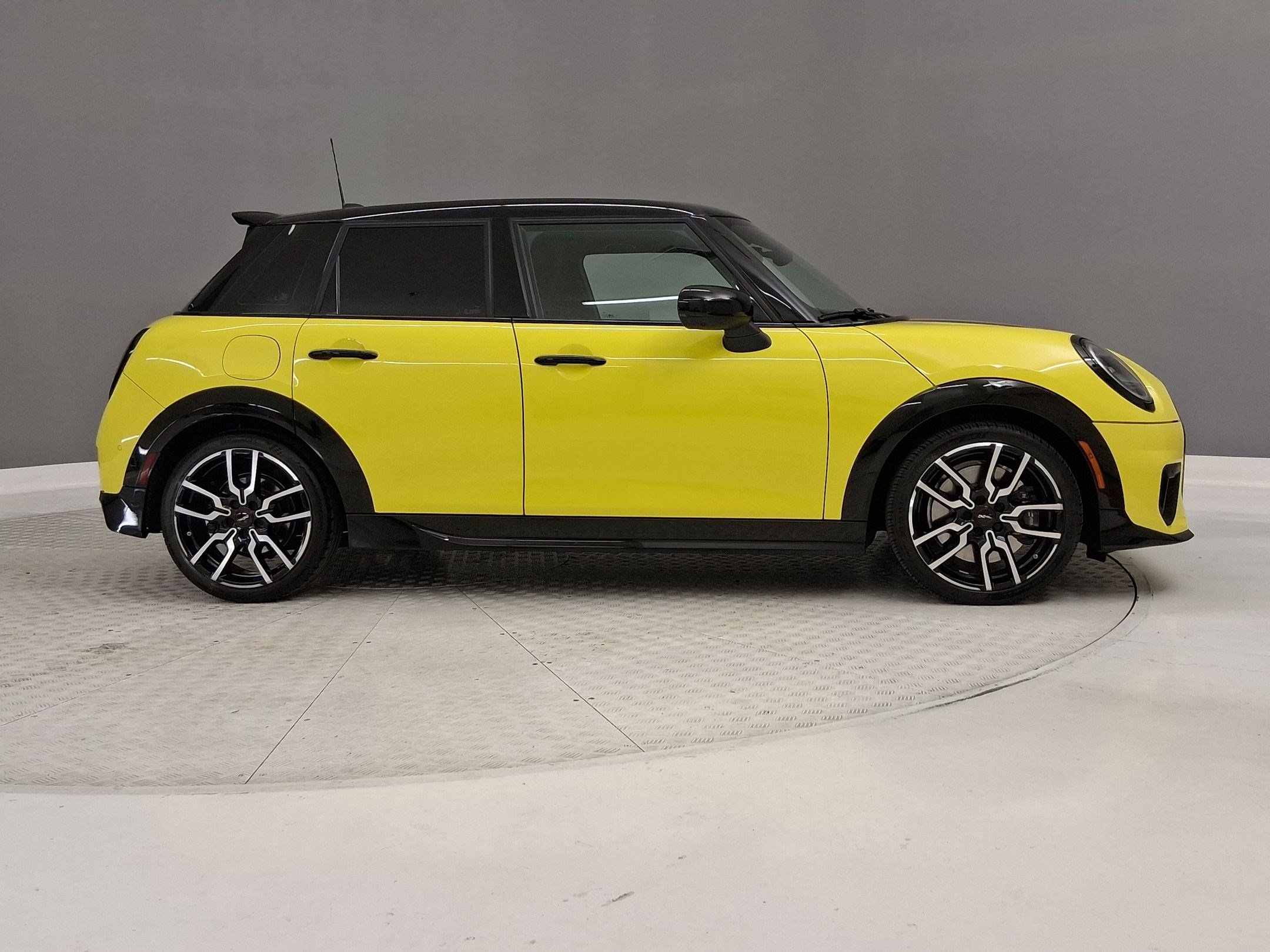 Certified 2025 MINI Cooper S FWD image 6