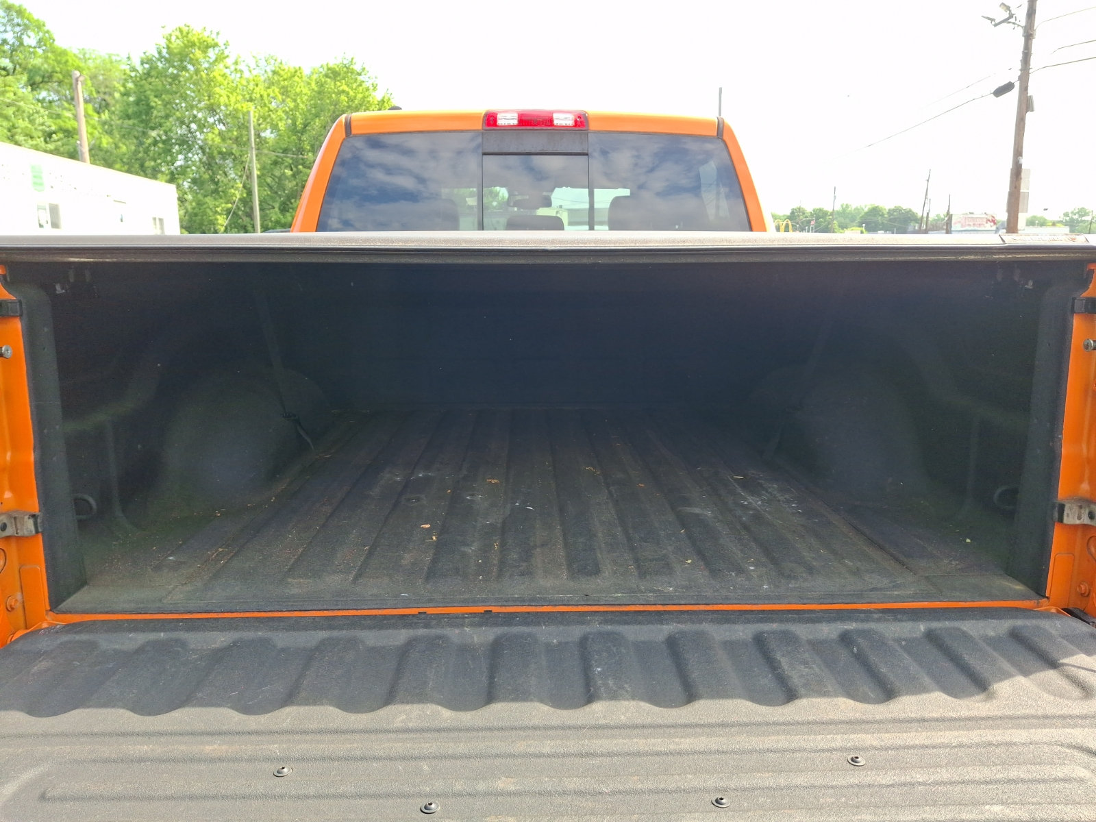 Used 2015 RAM 1500 Sport w/ Ignition Orange Sport Package AWD/4WD image 30