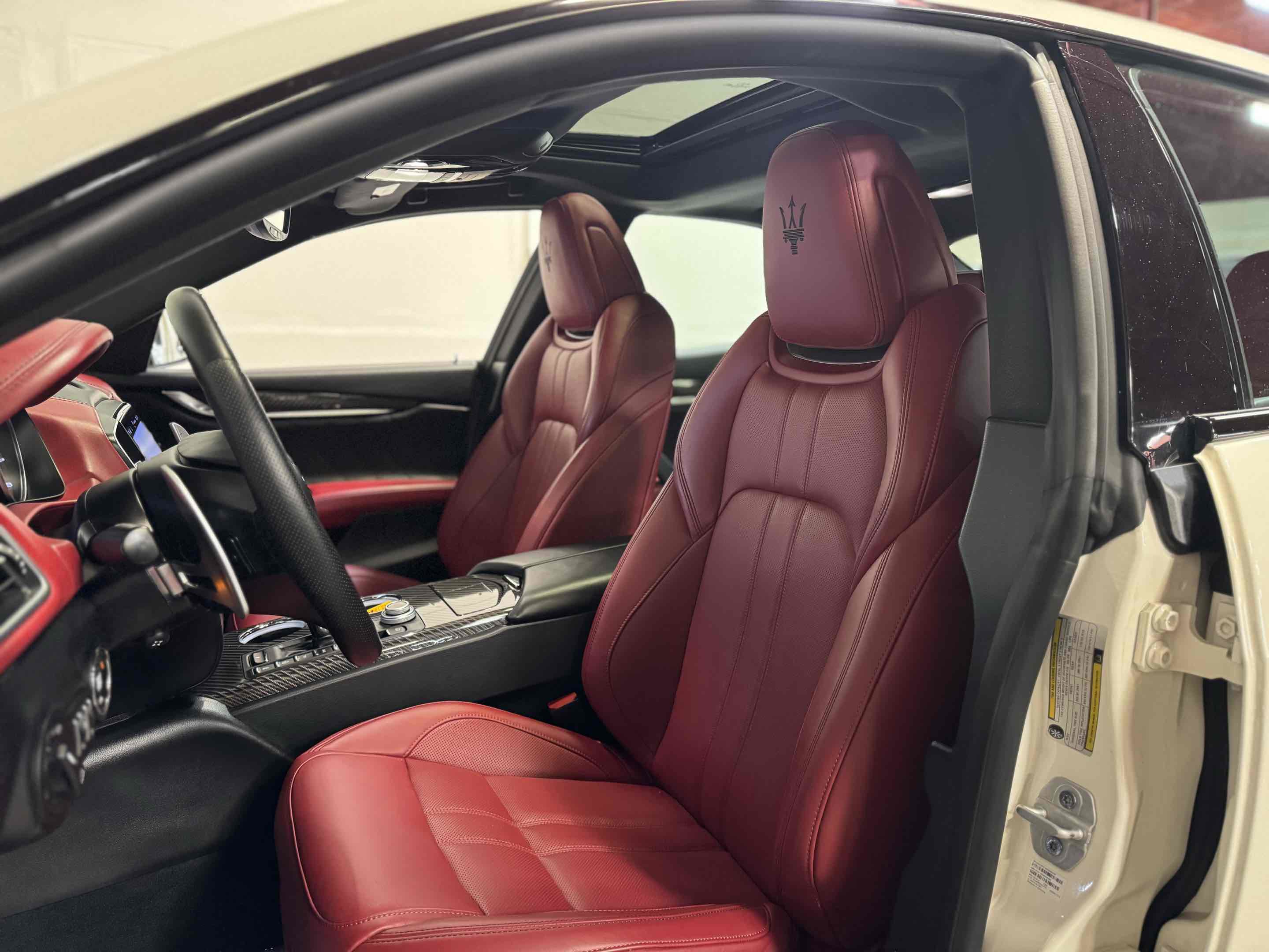 Used 2021 Maserati Ghibli S GranSport RWD image 40