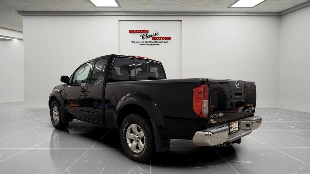 Used 2010 Nissan Frontier SE w/ SE Value Truck Pkg AWD/4WD image 5