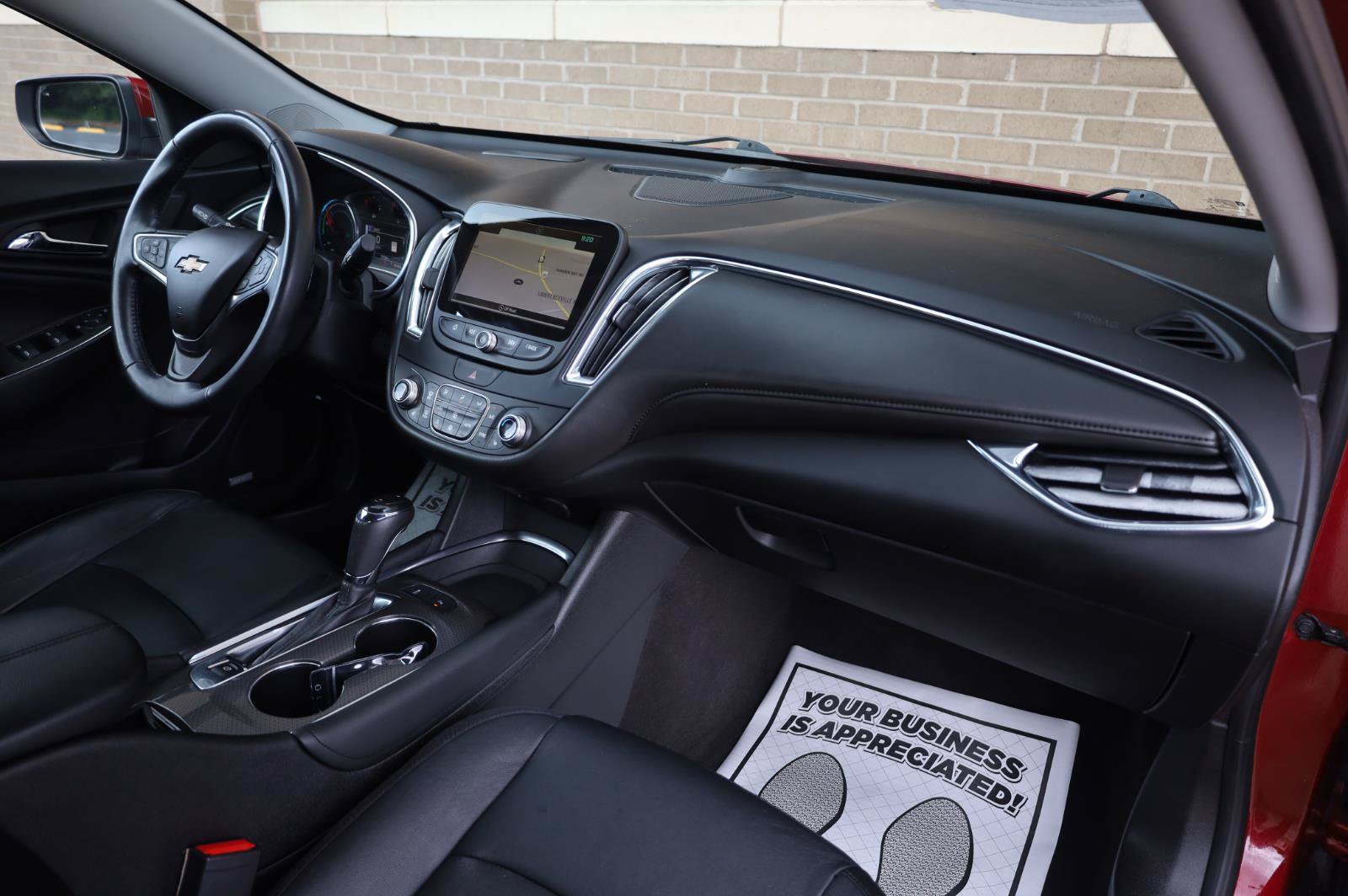 Used 2018 Chevrolet Malibu Hybrid w/ Leather Package FWD image 28