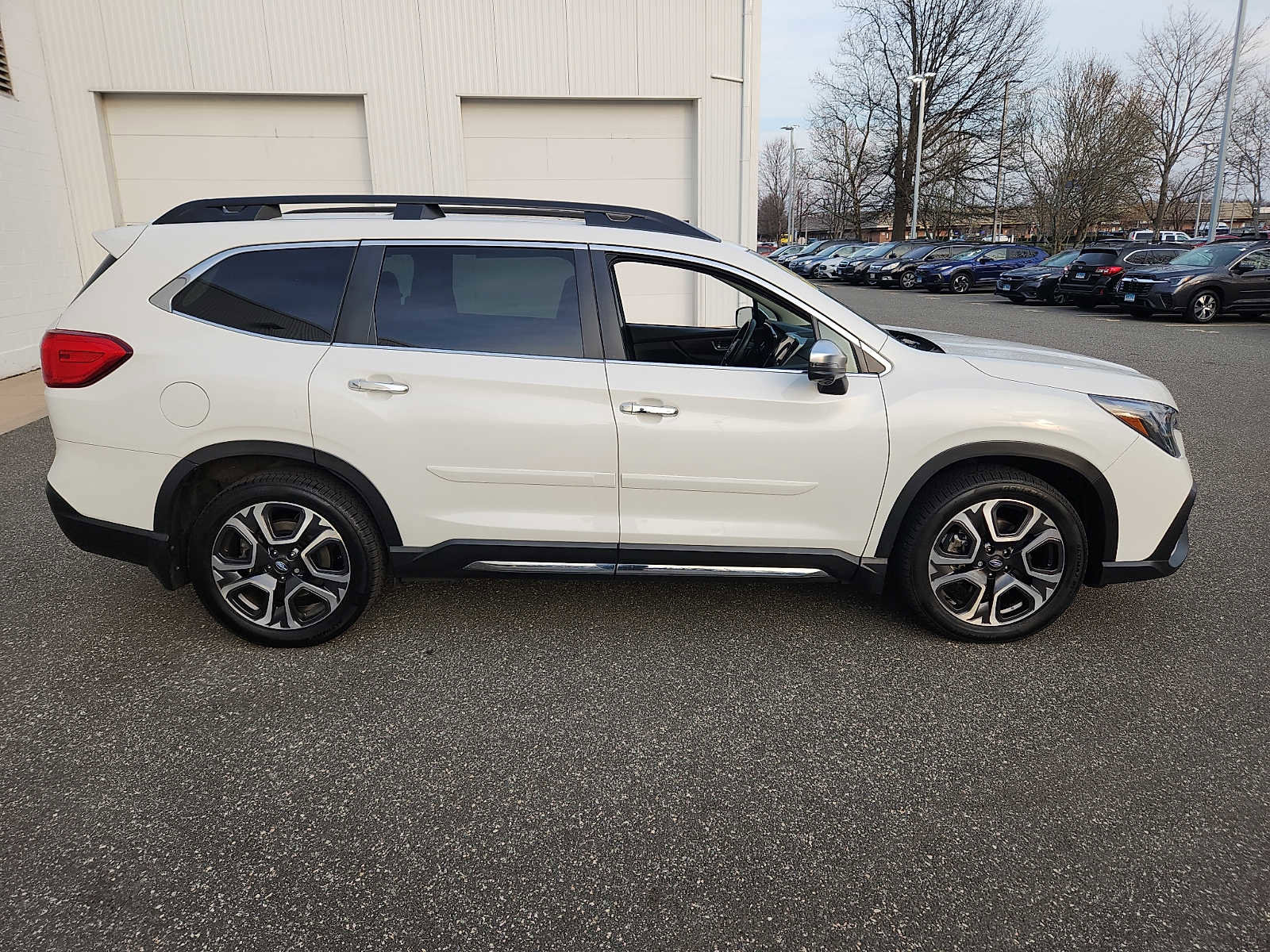 Used 2023 Subaru Ascent Touring image 7