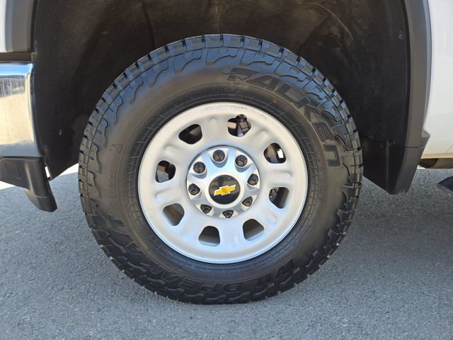 Used 2022 Chevrolet Silverado 3500 LT AWD/4WD image 7