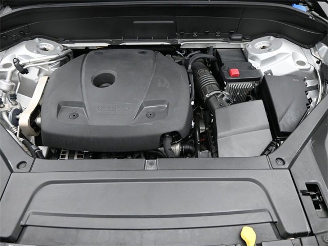 Used 2022 Volvo XC90 T6 Momentum w/ Climate Package image 37