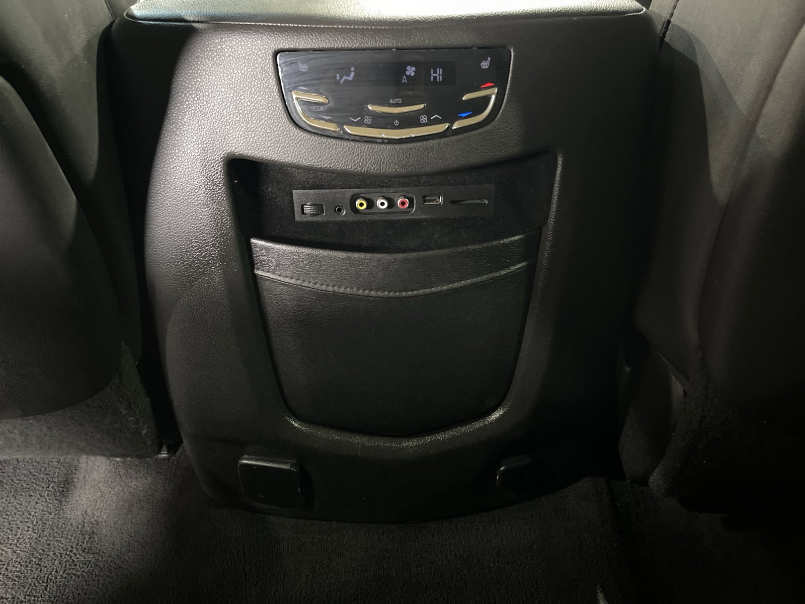 Used 2015 Cadillac Escalade ESV Premium AWD/4WD image 14