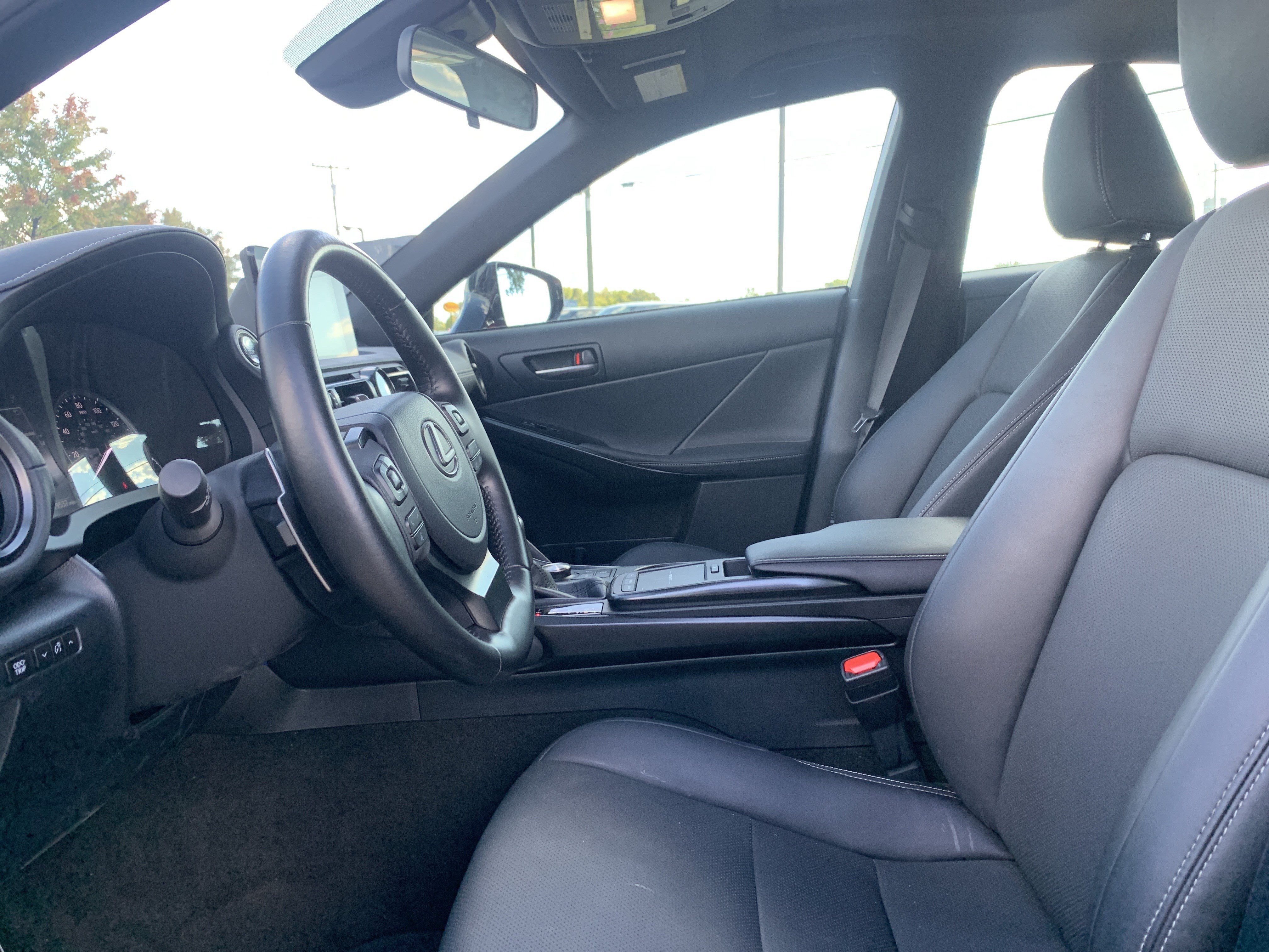 Certified 2025 Lexus IS 350 F Sport RWD image 16