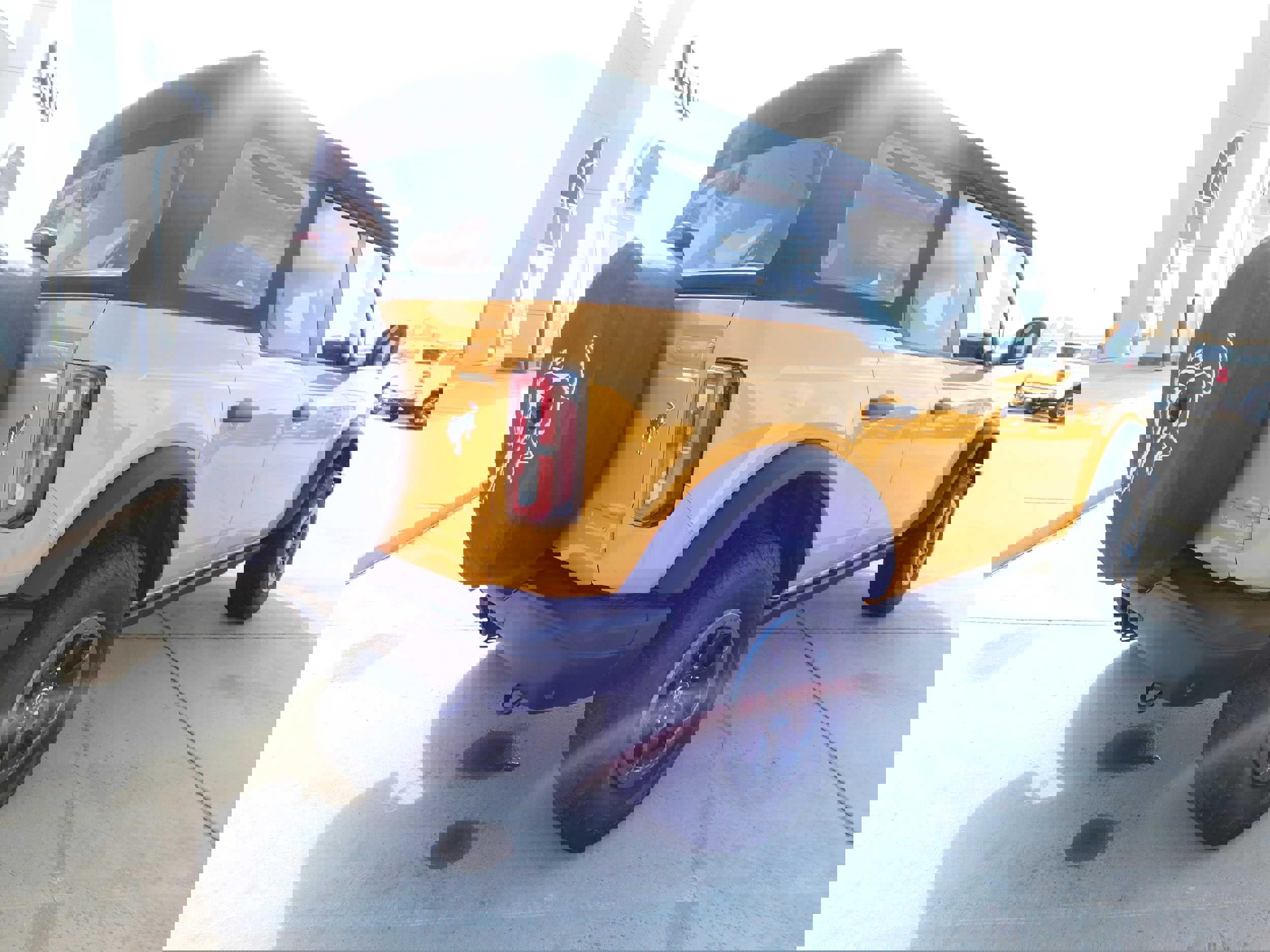 Used 2021 Ford Bronco Badlands image 6